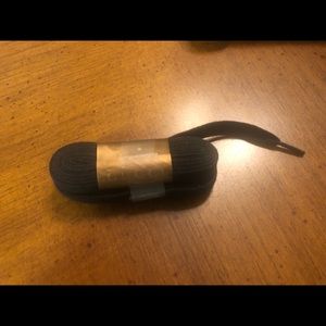 Black Gucci shoe laces